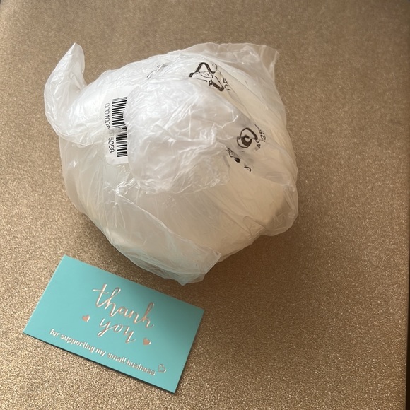 Onion 🧅 keeper by tupperware - Picture 2 of 3